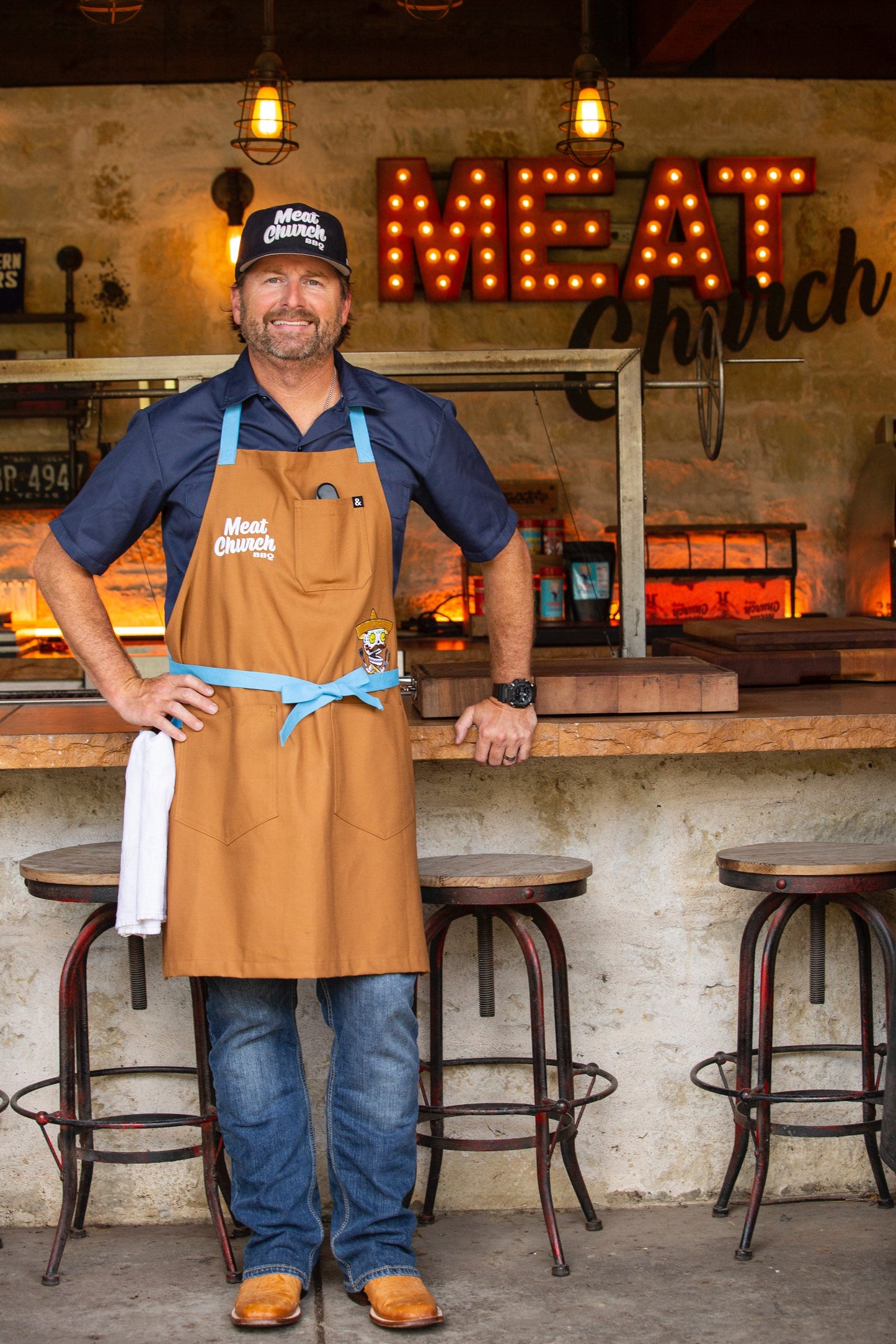 hedley-and-bennett-meat-church-apron-duck-tan-o1 image_912805a7-8b3f-48b2-8698-64cb1afdc18a.jpg